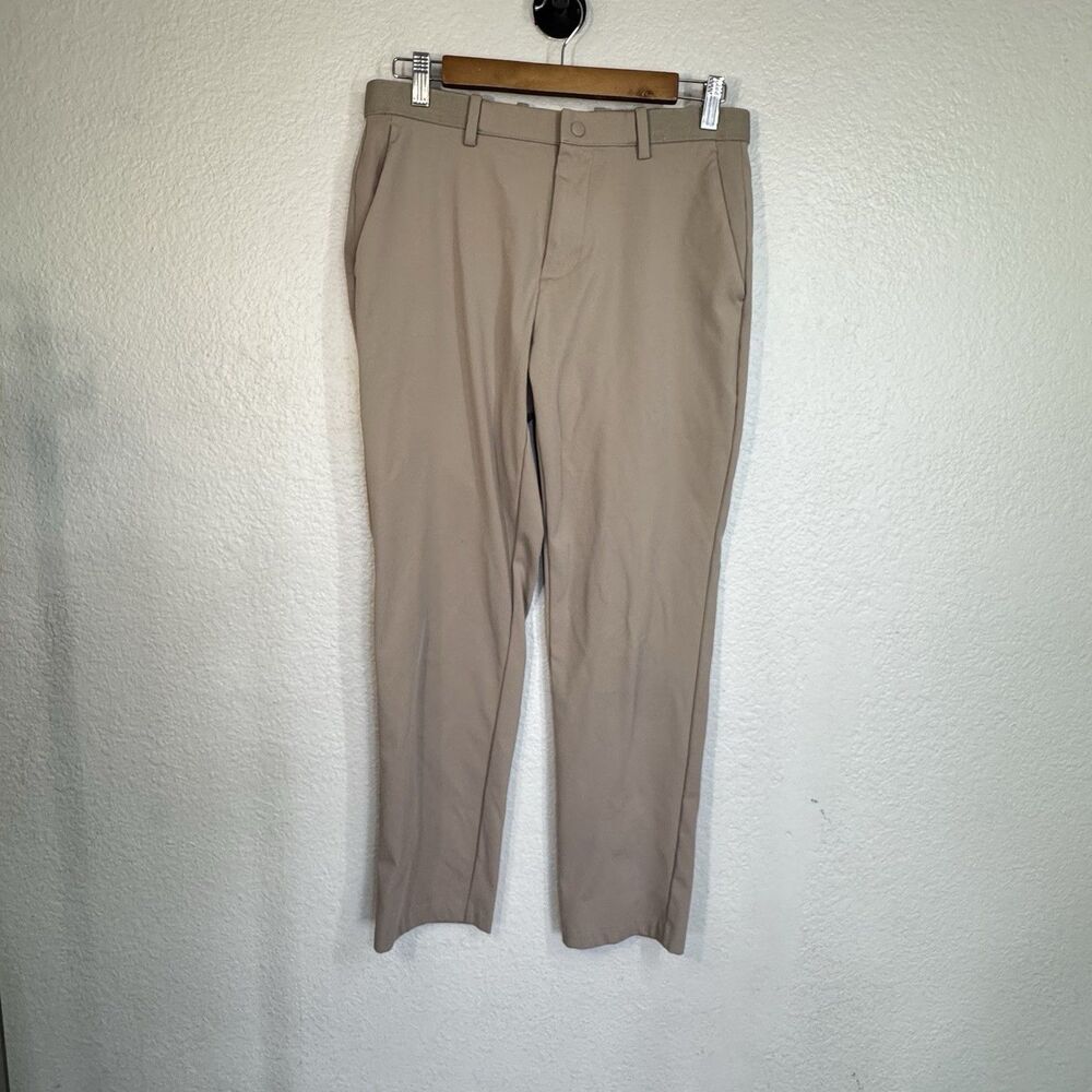 Uniqlo Pants Tan Chino Tapered Comfort Waist Band Zip Pockets Travel Work Men M